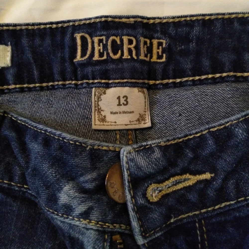 Decree - Picture 2 of 3